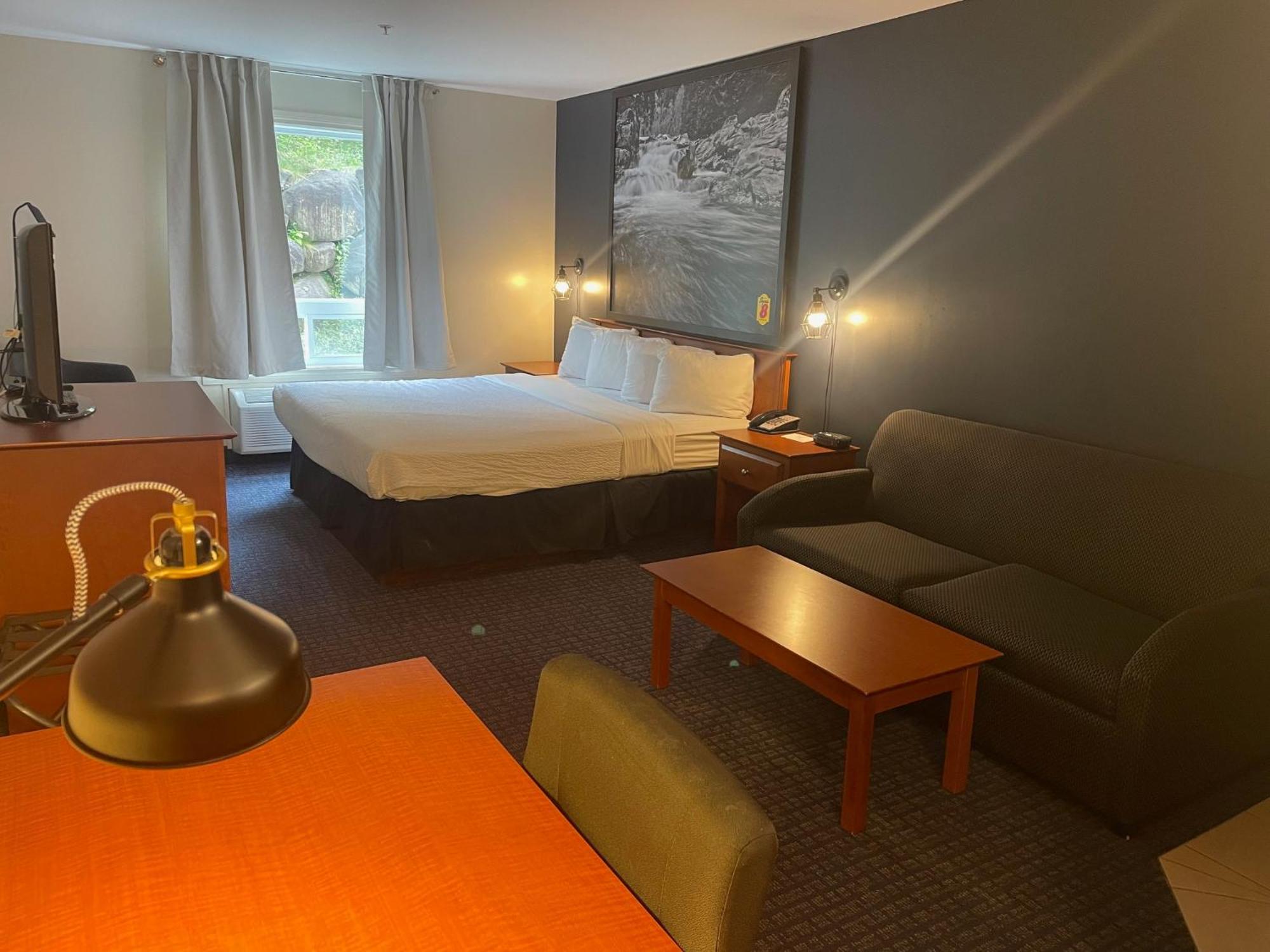 Hotel Super 8 By Wyndham Sainte Agathe Des Monts Exterior foto