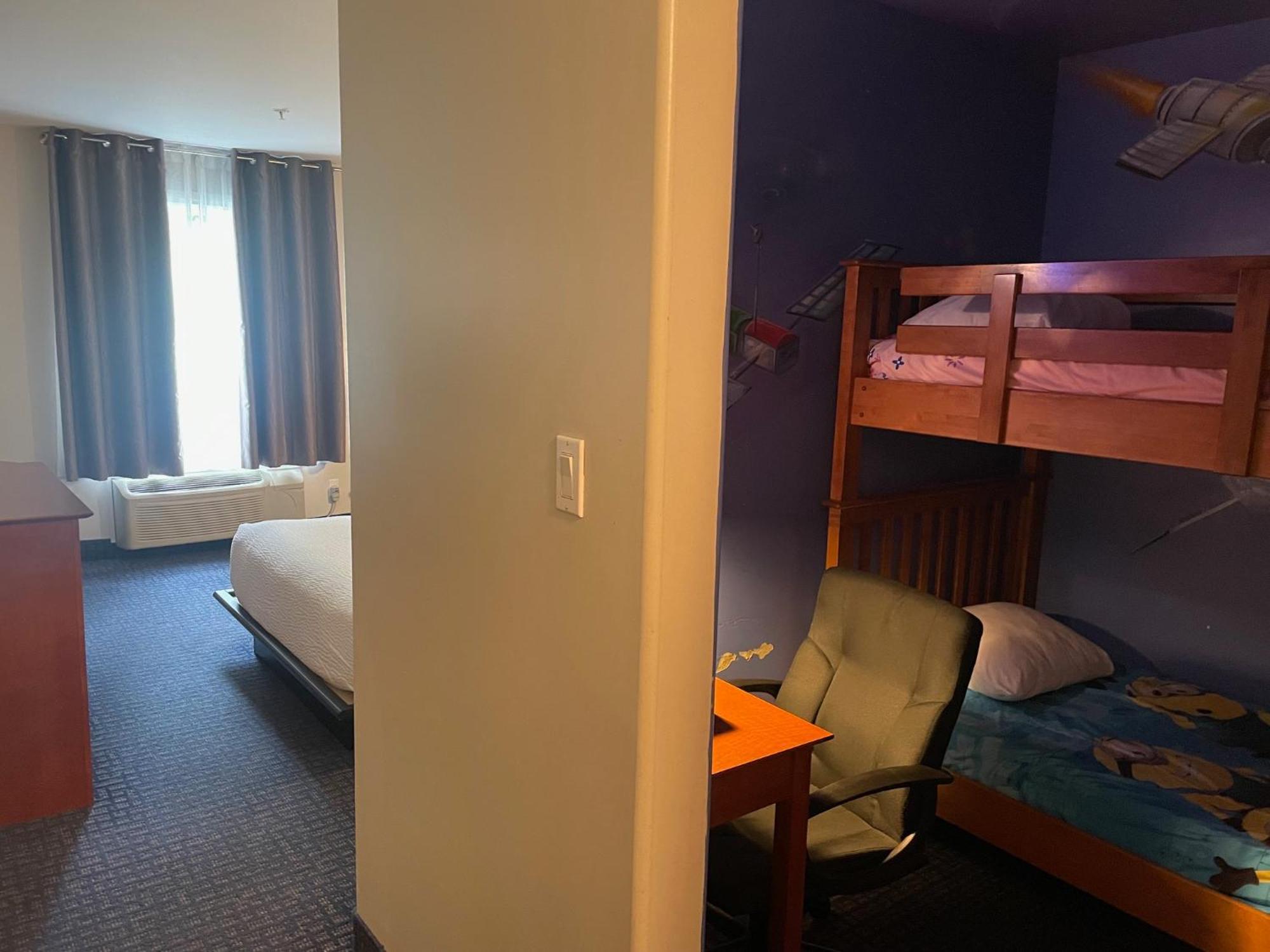 Hotel Super 8 By Wyndham Sainte Agathe Des Monts Exterior foto