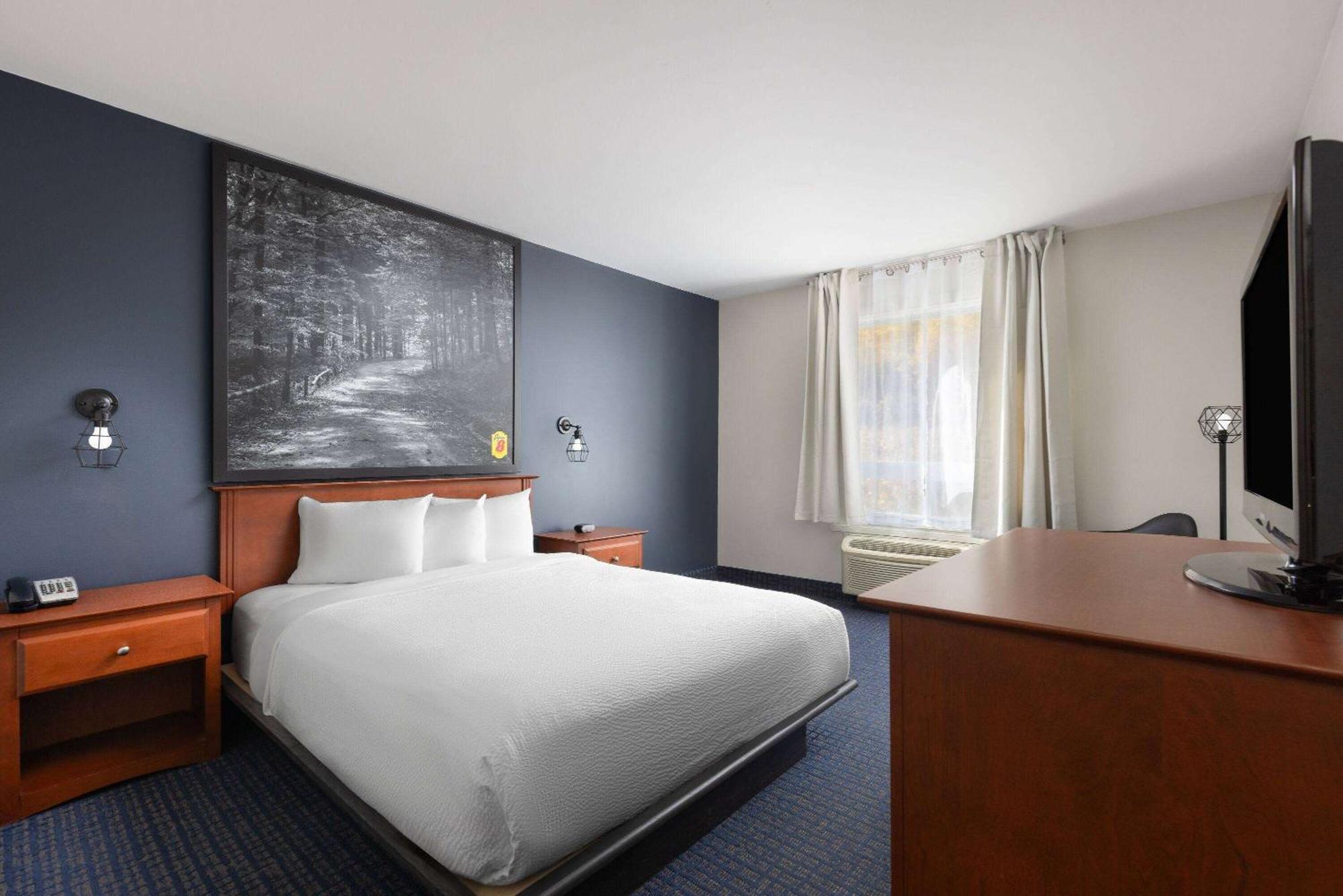 Hotel Super 8 By Wyndham Sainte Agathe Des Monts Exterior foto