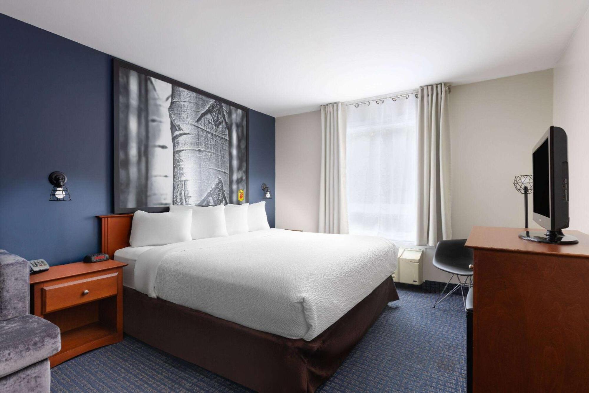 Hotel Super 8 By Wyndham Sainte Agathe Des Monts Exterior foto