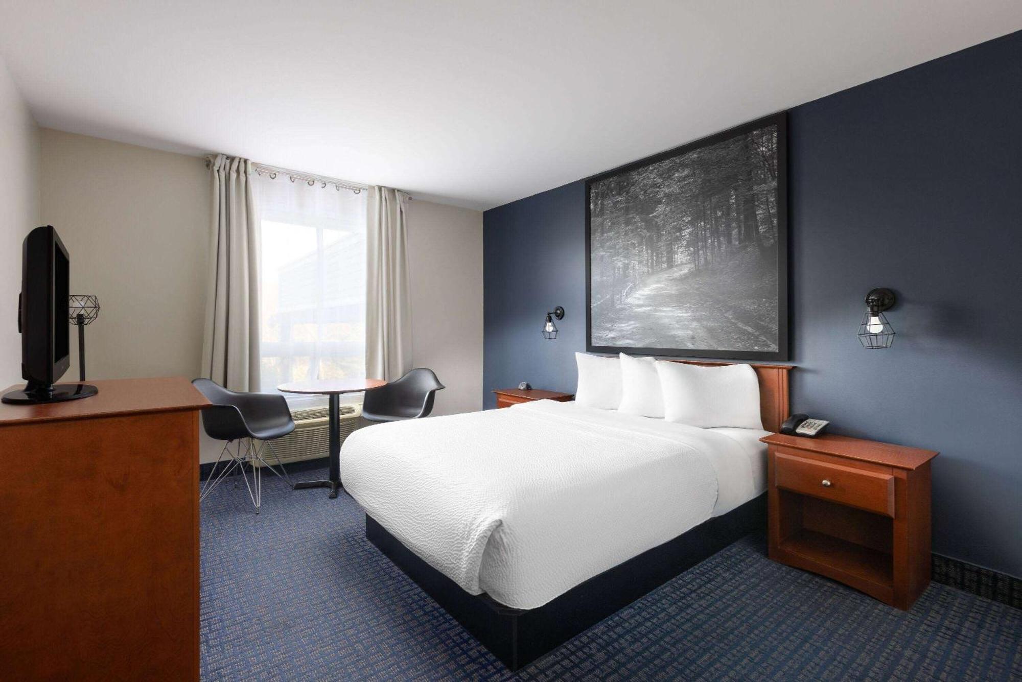 Hotel Super 8 By Wyndham Sainte Agathe Des Monts Exterior foto