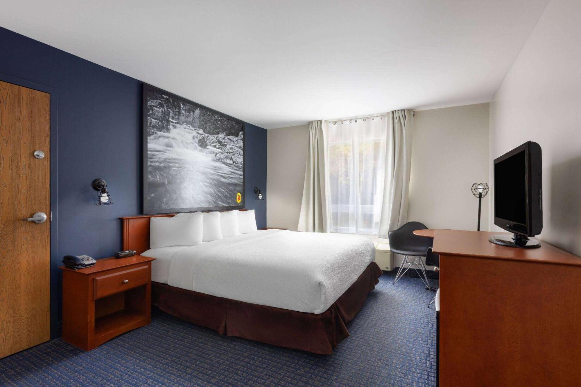Hotel Super 8 By Wyndham Sainte Agathe Des Monts Exterior foto